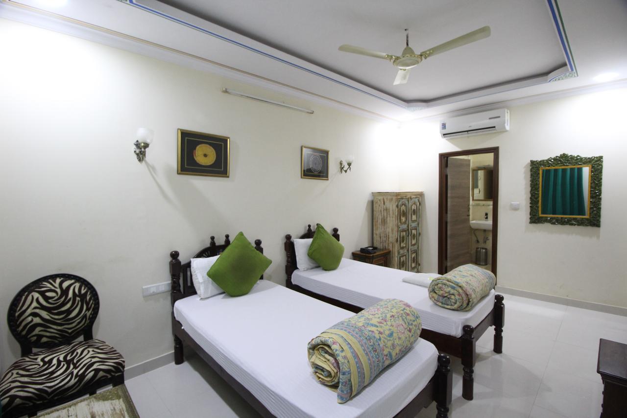 Little Ganesha Inn Jaipur Exteriör bild